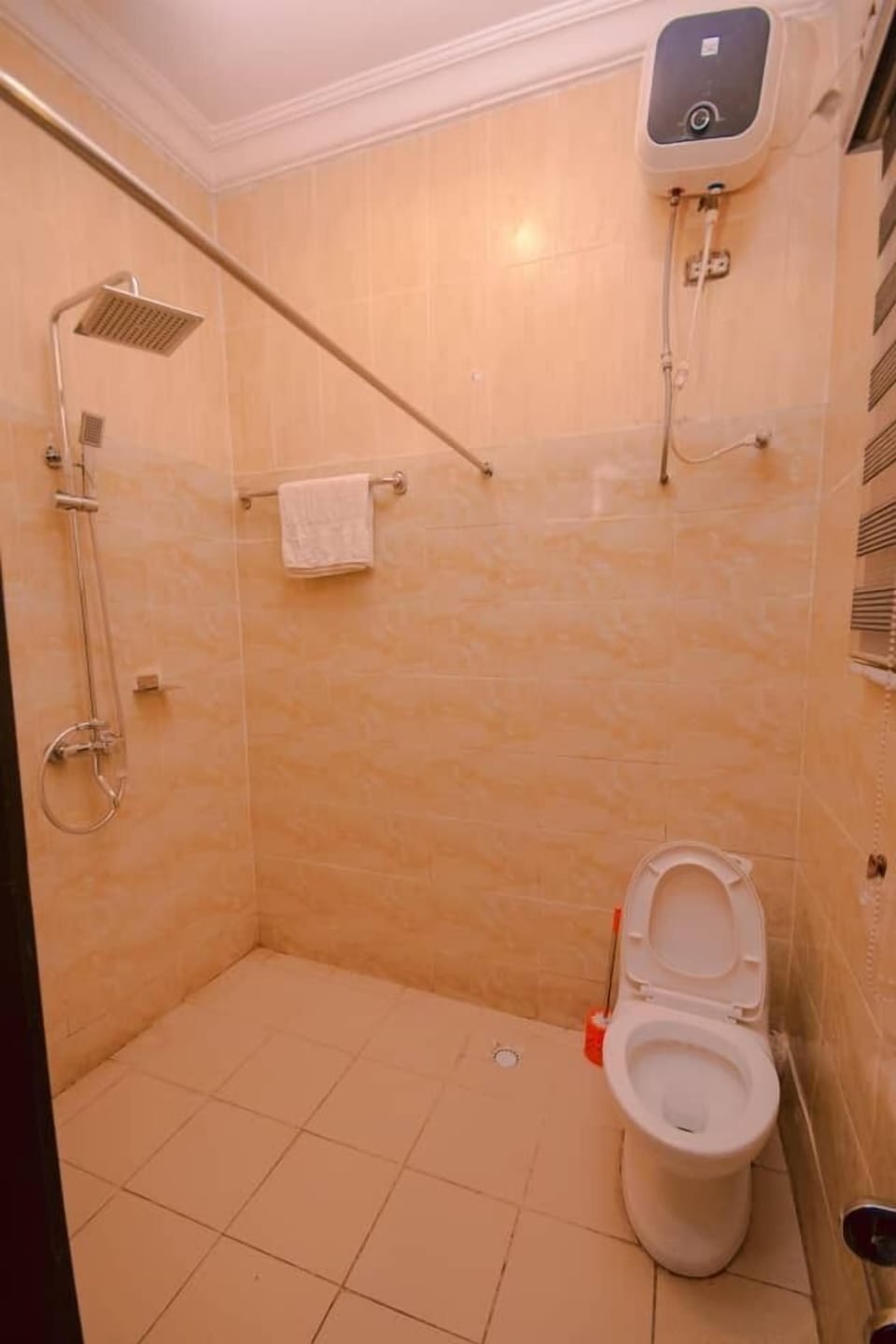 Shower, towels