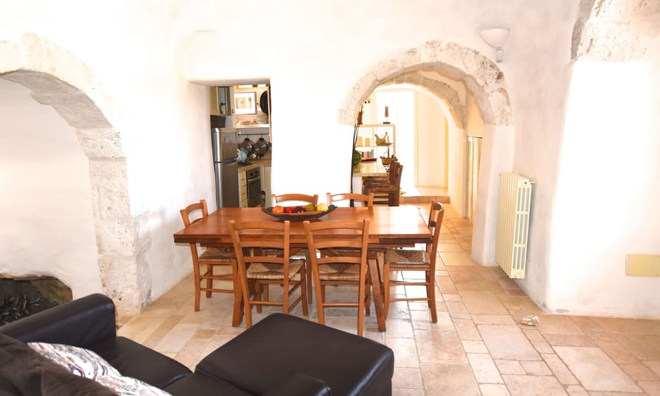 lounge and dining area