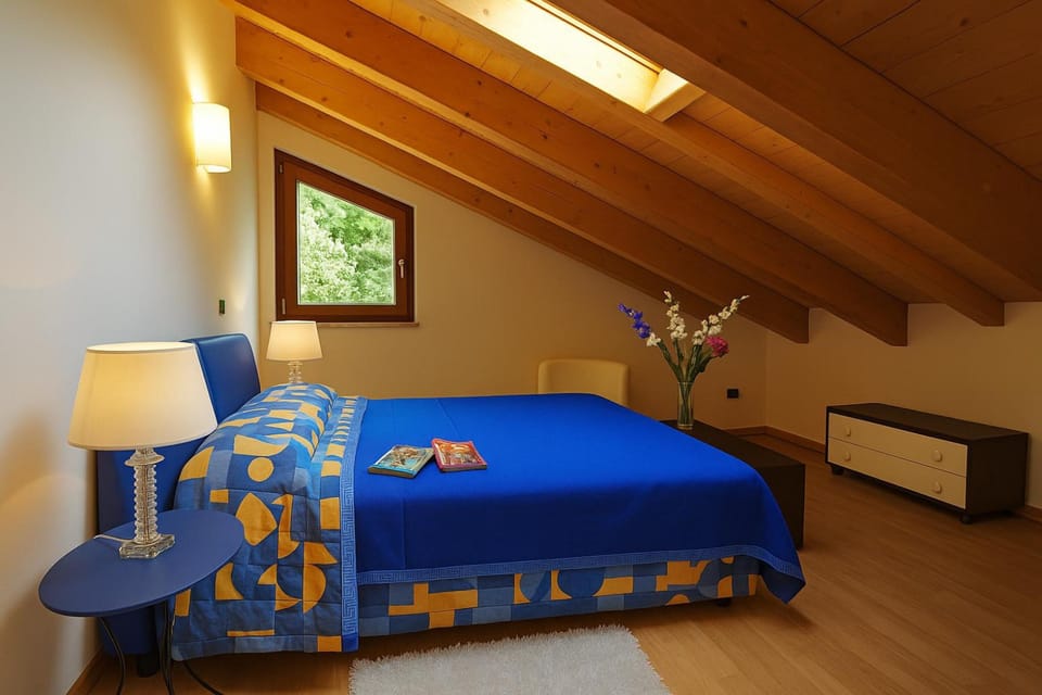 Second bedroom
