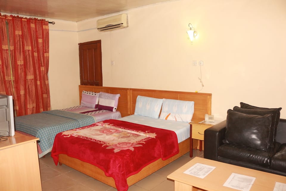 Standard Double Room | Bed sheets