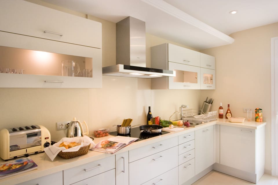 Apt 213 fully equipped kitchen