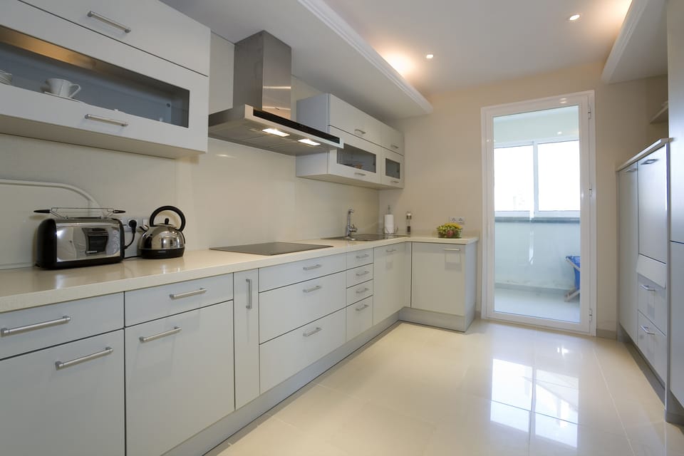 Fully equipped kitchen with Siemens appliances.  Tumble dryer & washing machine