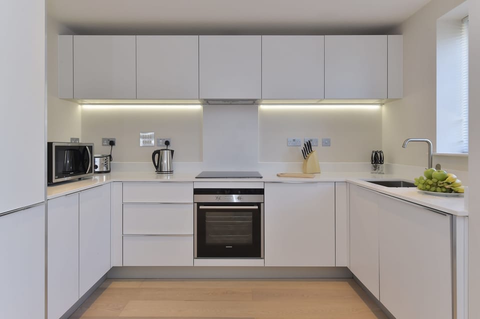 Apartment, 2 Bedrooms | Private kitchen | Full-size fridge, microwave, oven, stovetop