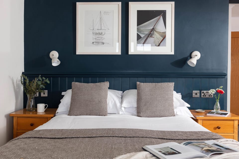 Classic King / Twin | Iron/ironing board, WiFi, bed sheets