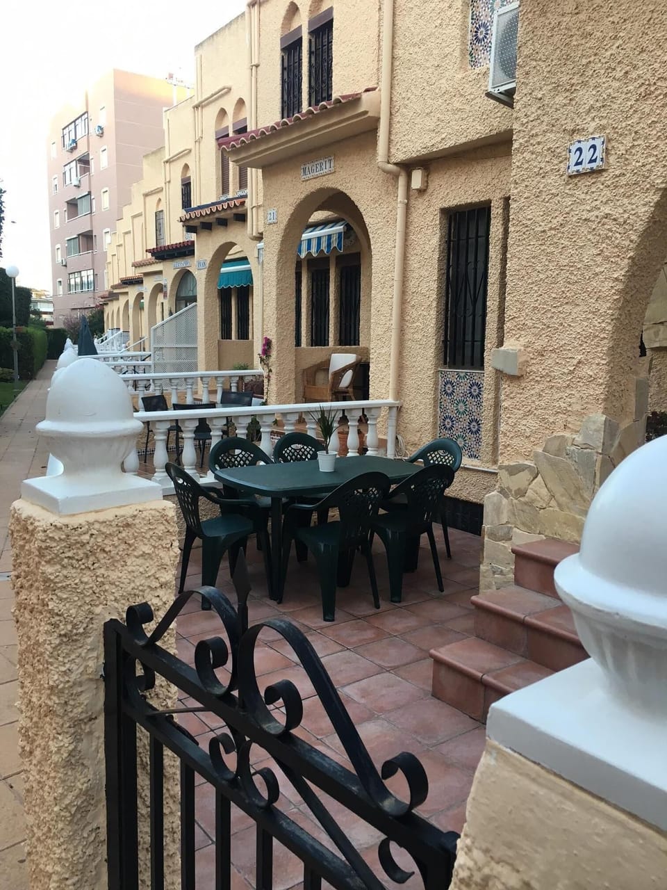 Outdoor dining