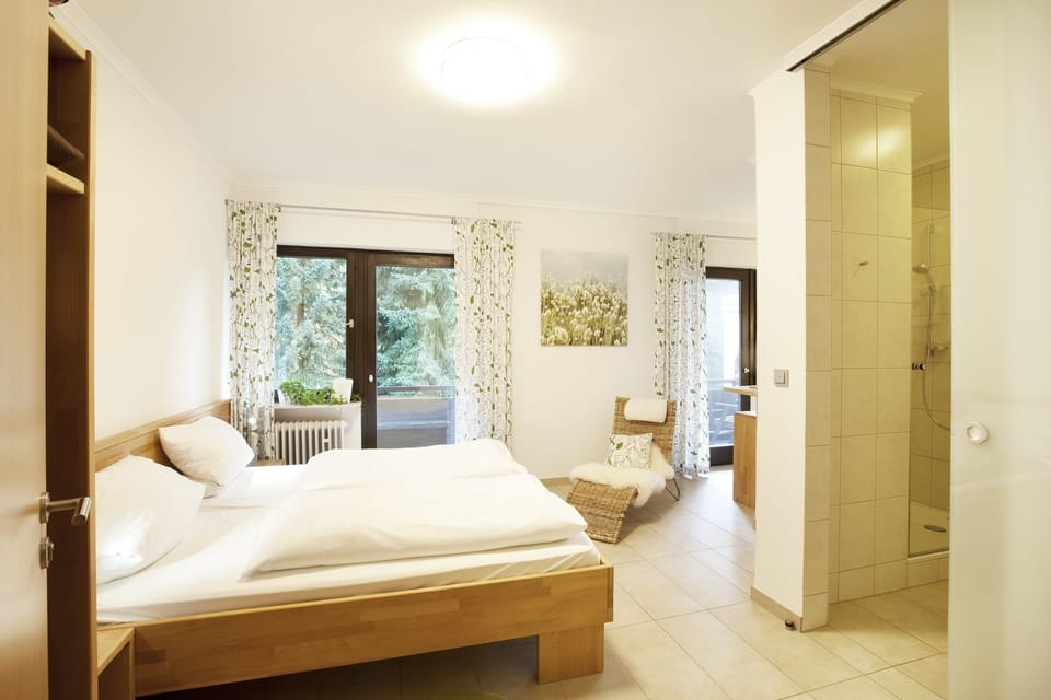 Classic Double Room | In-room safe, desk, cribs/infant beds, free WiFi