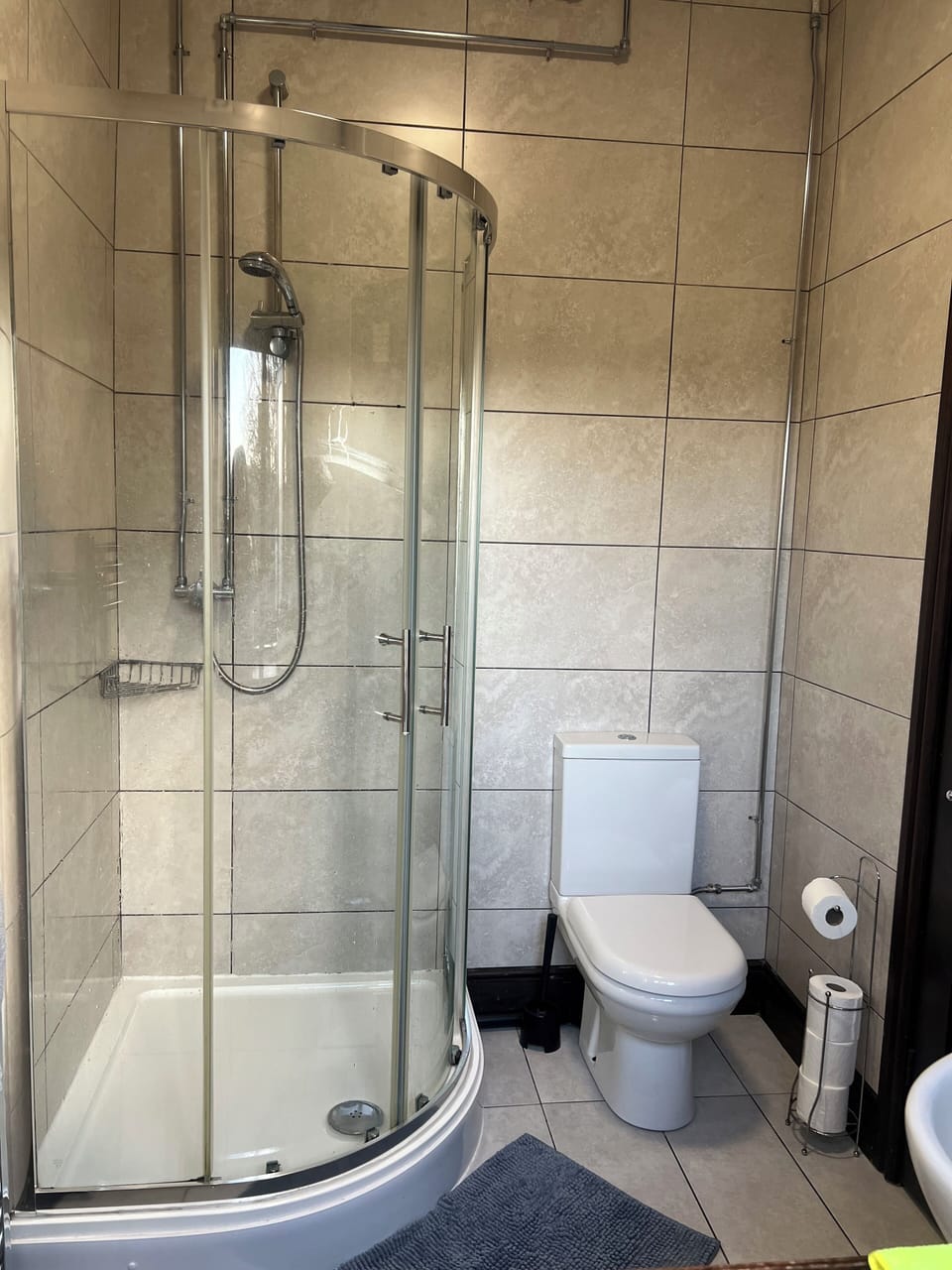 2nd bathroom in the 3rd bedroom.