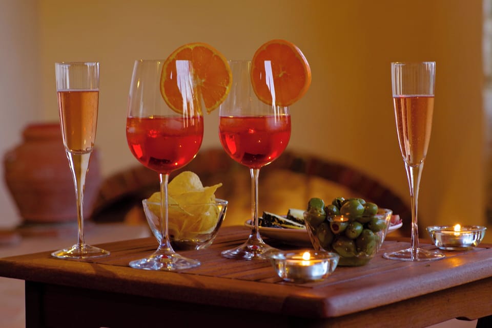 Arco al Poggio - the aperitif to be enjoyed in the private Loggia