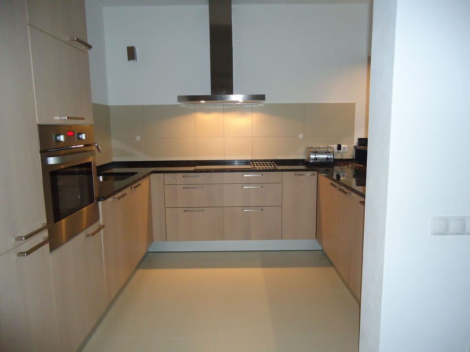 Great kitchen with many gadgets to make culinary dreams come true.
