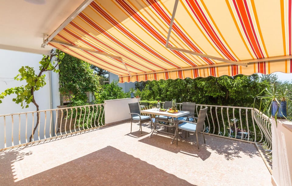 balcony-terrace