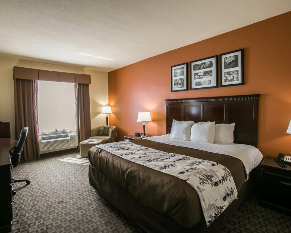 In-room safe, desk, laptop workspace, iron/ironing board