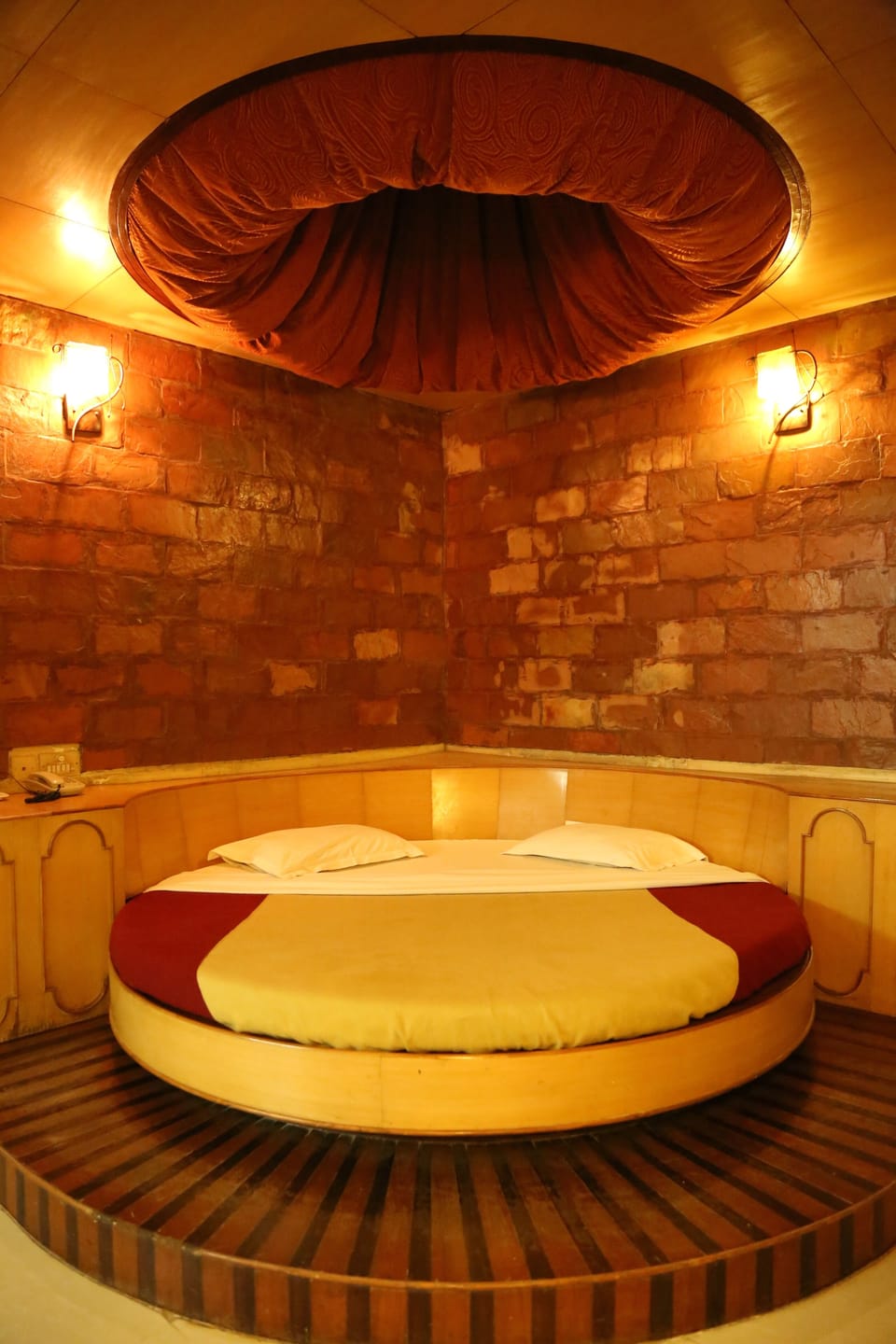 Deluxe Double or Twin Room | Free WiFi, bed sheets