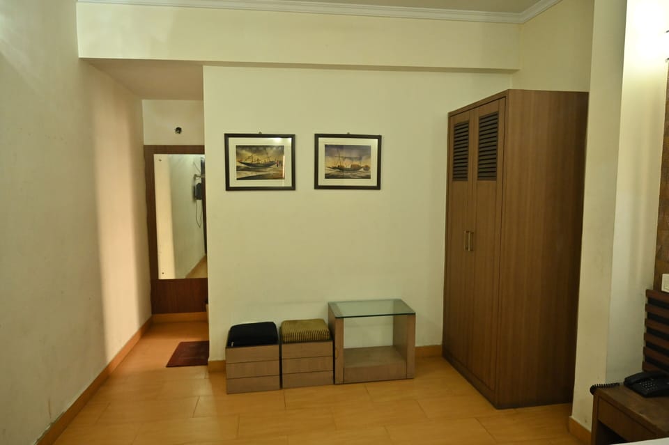Deluxe Room | Free rollaway beds, free WiFi, bed sheets