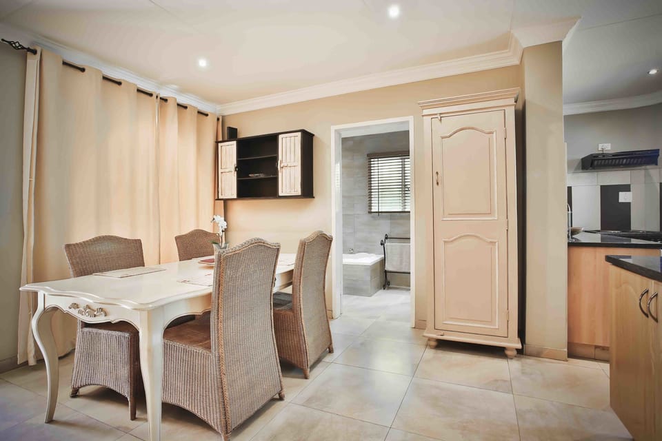 Cottage Anna | In-room dining