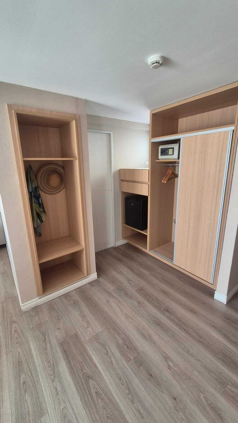 Minibar, in-room safe, desk, laptop workspace