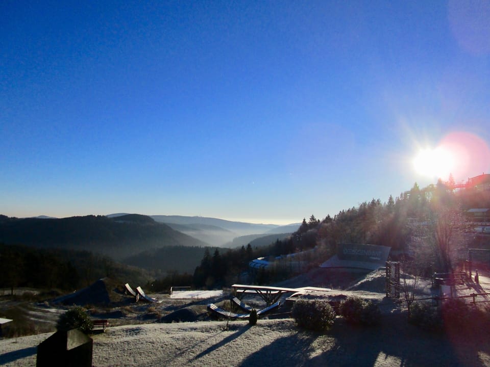 Best location in the bike park / bobsled, up to 4 people with: Internet, Garden Apartment in Winterberg
