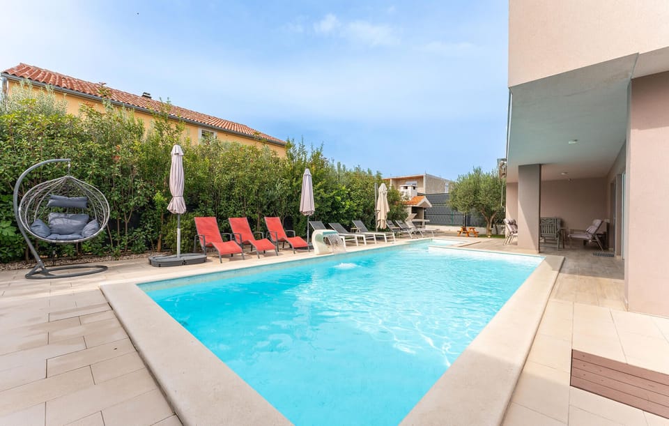 pool