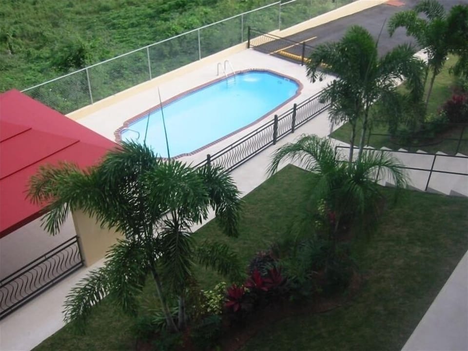 POOL AND COVERED (SHADED) CABANA AREA