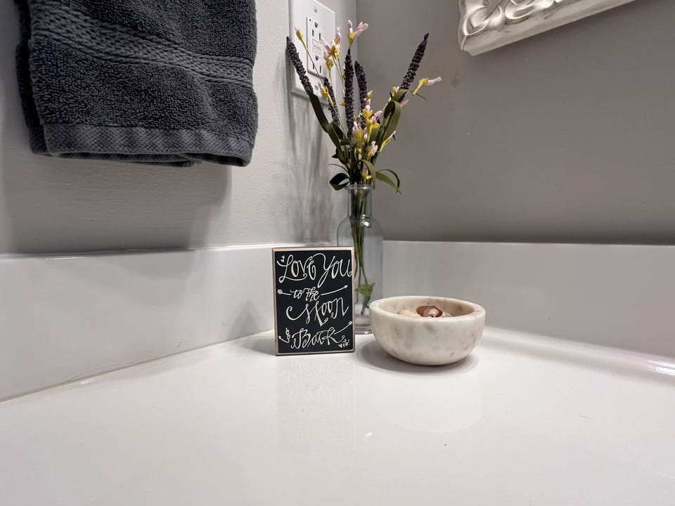 Full Bathroom #1