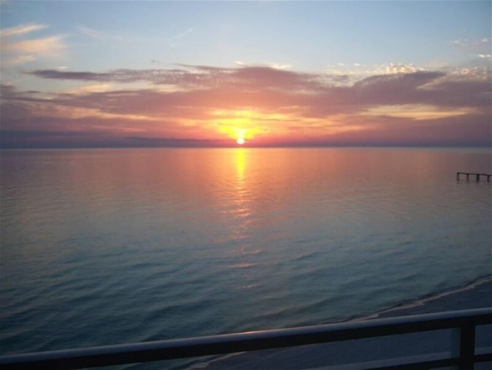 Aqua condo 1410 is awaiting your arrival!  Book today and look forward to R&R!!