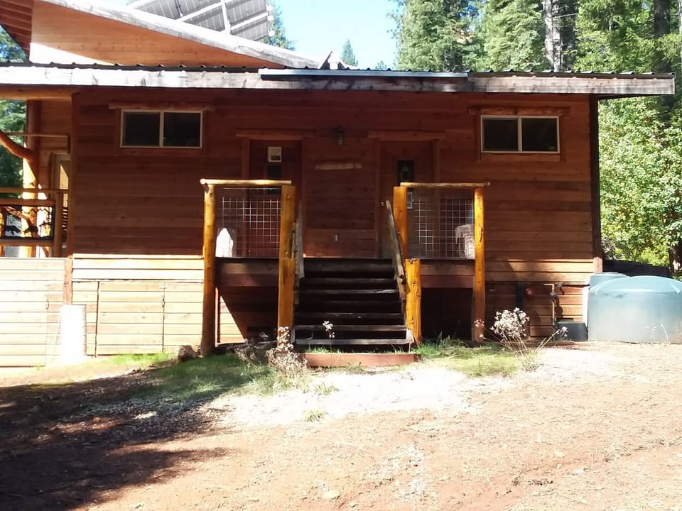 Guest showers and flushing toilet in main house 