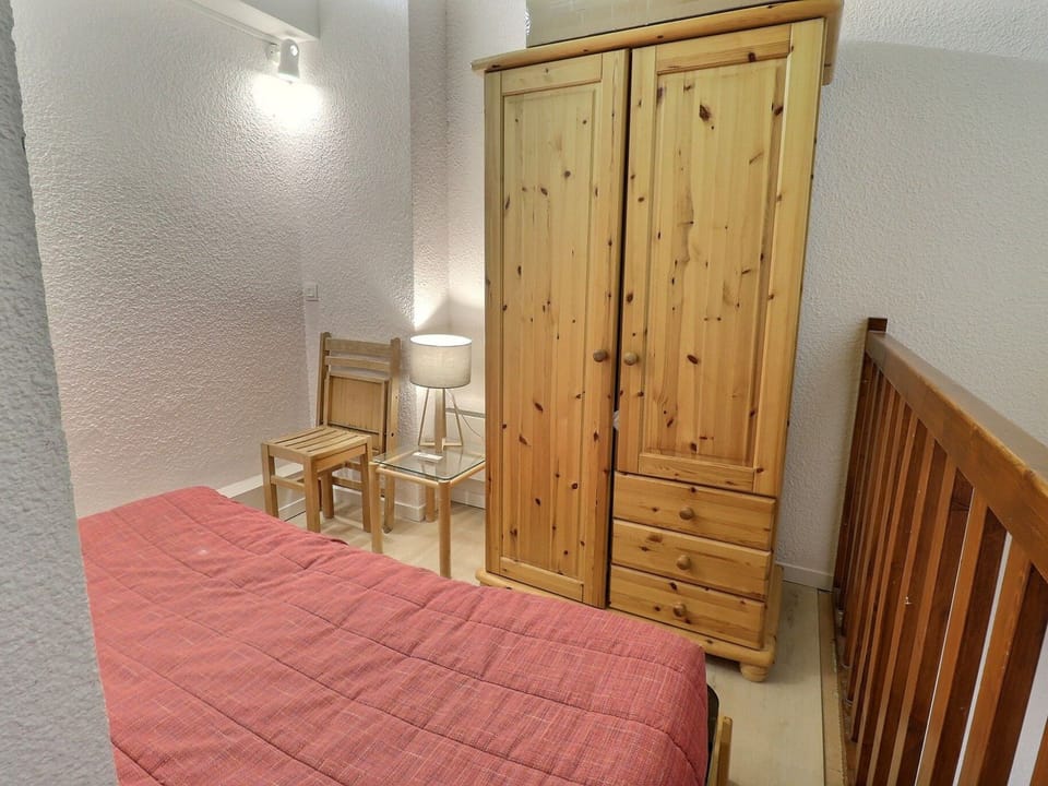 Quiet 3-Room Duplex, 6/7 Pers. Apartment in Les Allues