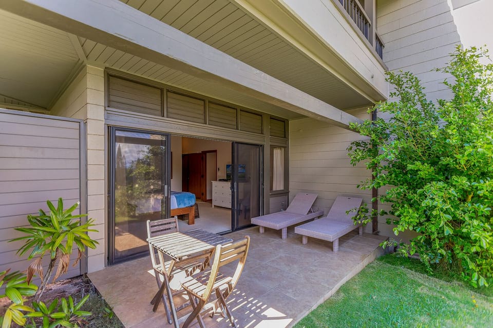 Lanai outside master bedroom.