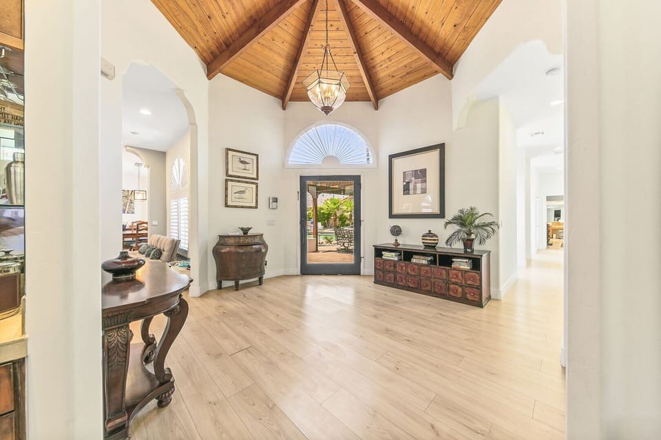 Welcome to the inside of your dream vacation!