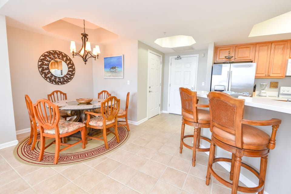 Silver Shells St. Lucia 605- Dining Area