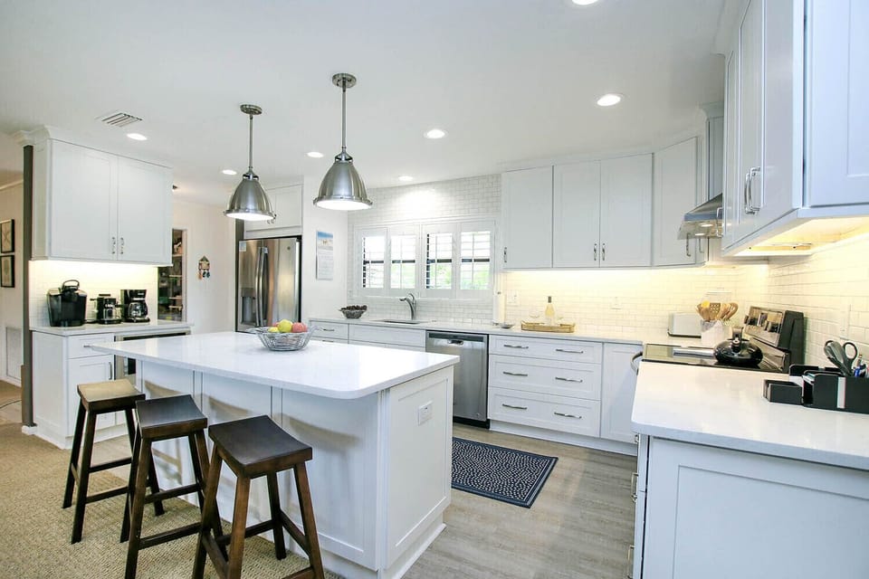 Kitchen Pic 2
