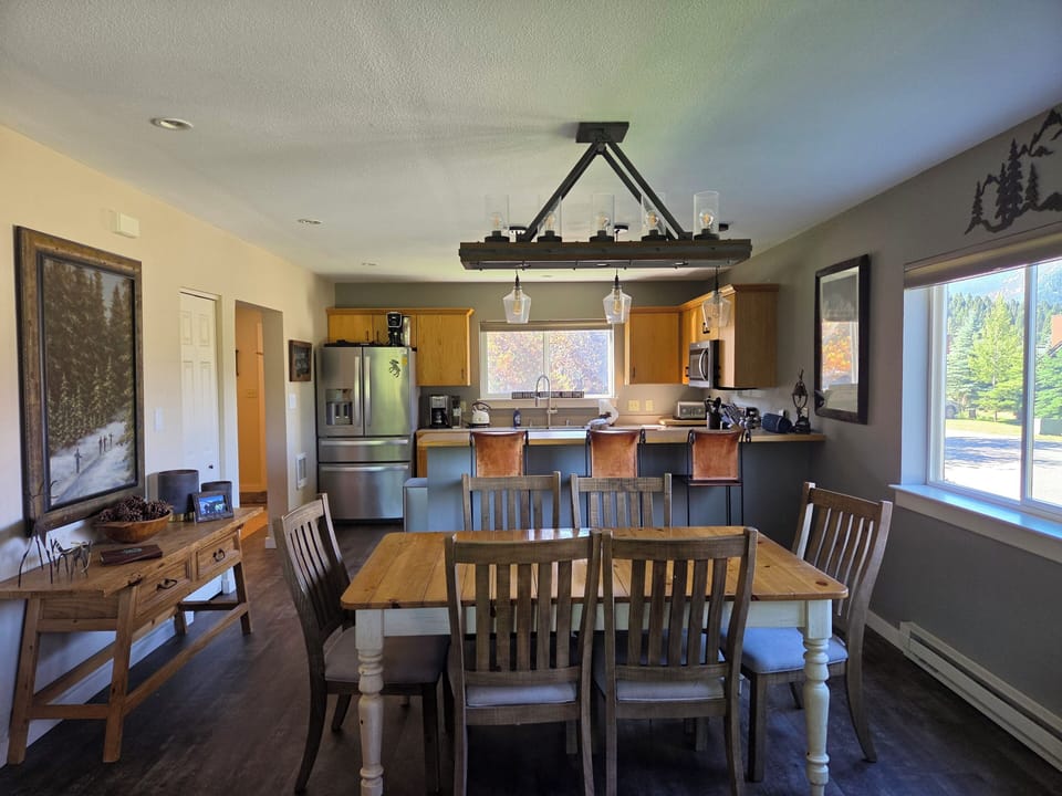 Kitchen/Dining