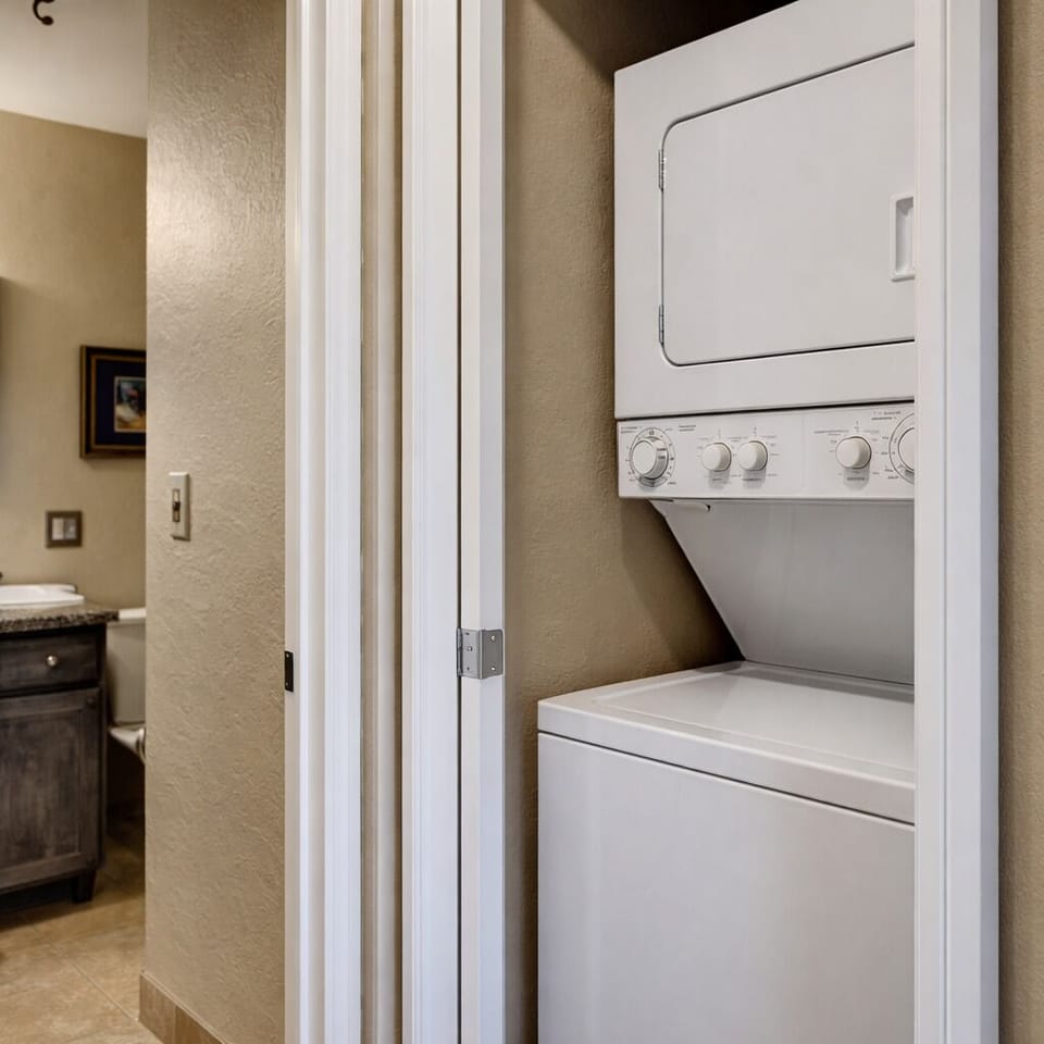 Your in-unit washer and dryer make packing light a breeze, giving you fresh clothes throughout your stay.