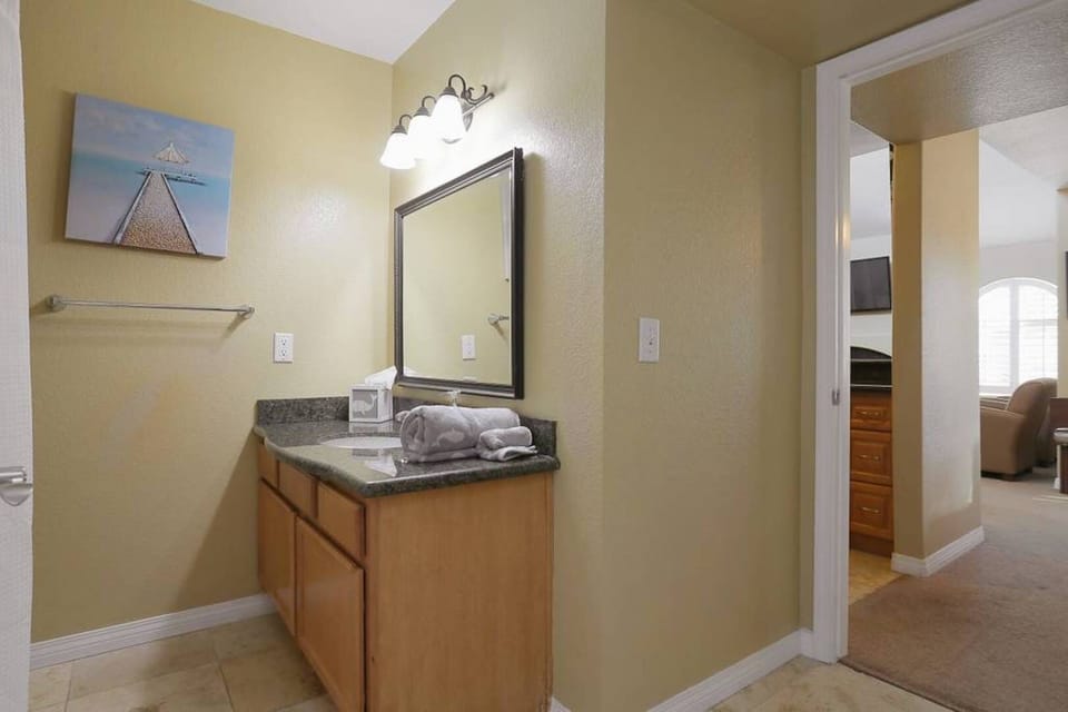 Bathroom #2