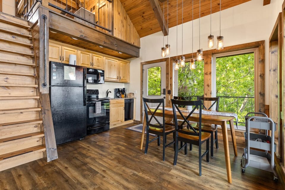 Kitchen/dining area
