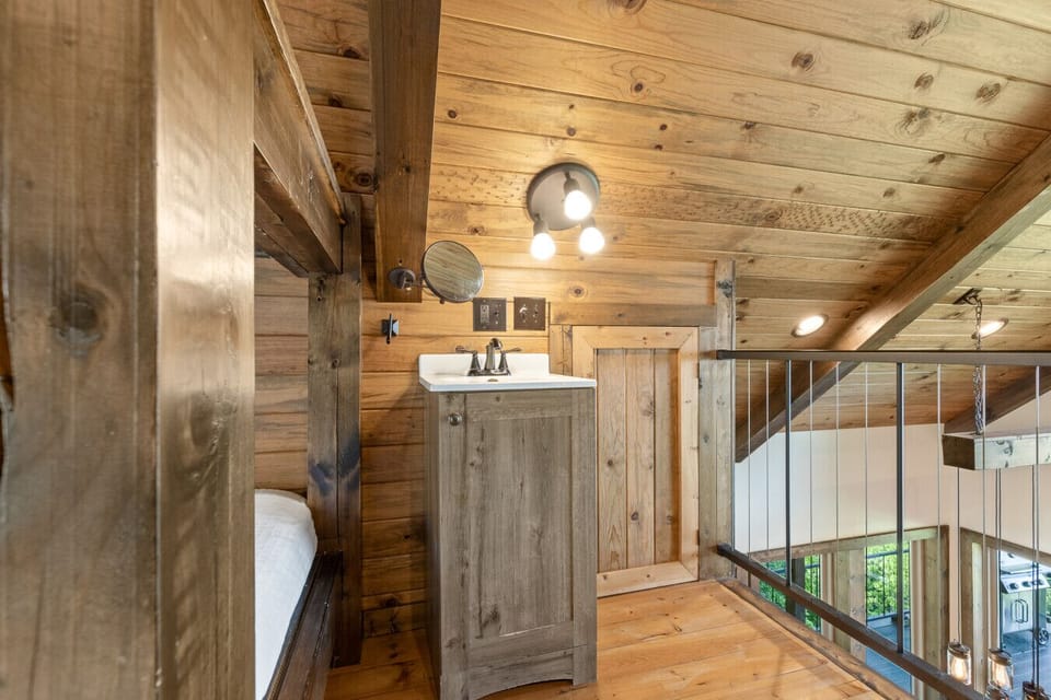 Sink in loft