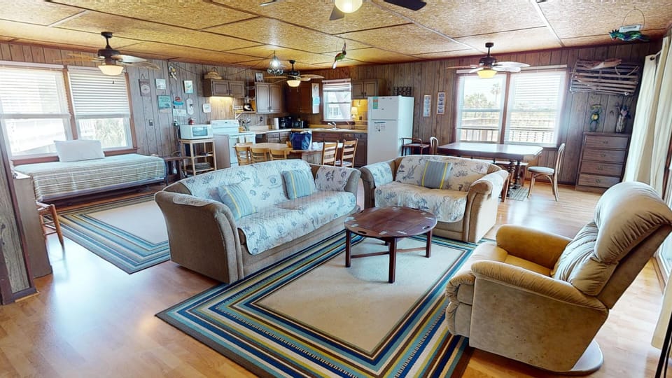 GOs-Getaway-Living Room