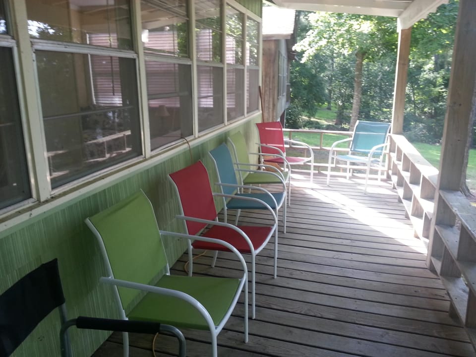Plenty of seating on the porch to enjoy the beautiful view!