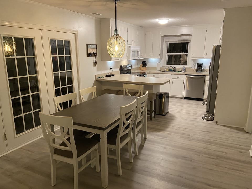 Dining are / Kitchen