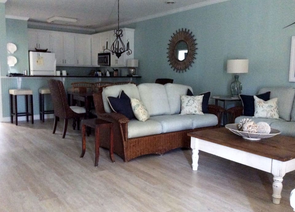 Open concept kitchen, dining and family room.