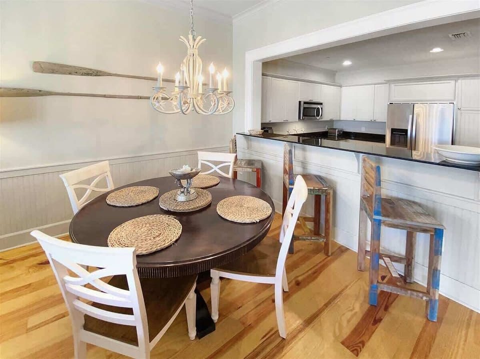 Dining table with seating for 4