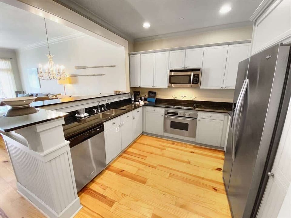 Spacious Kitchen