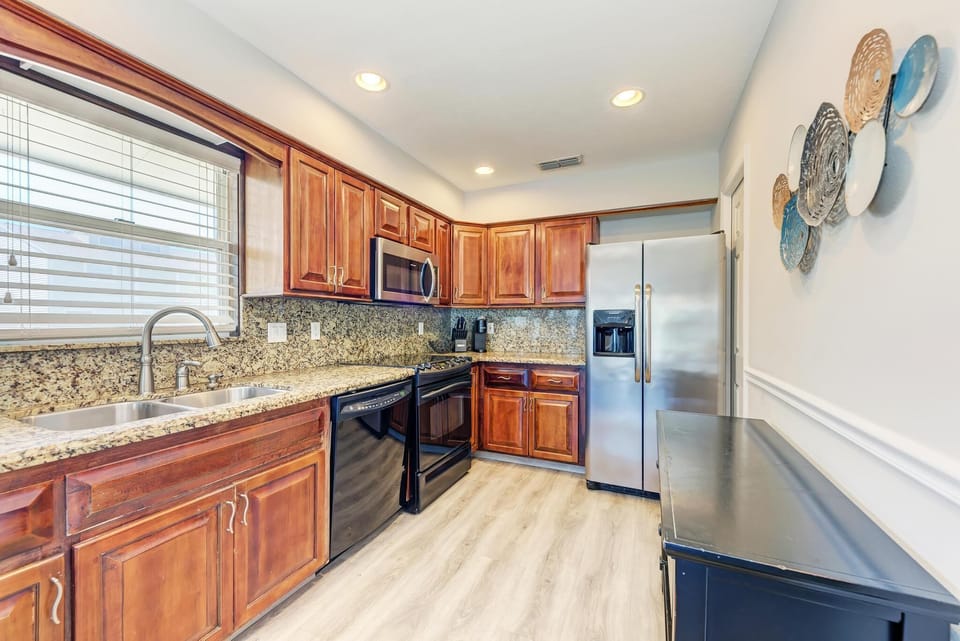 Full loaded kitchen 