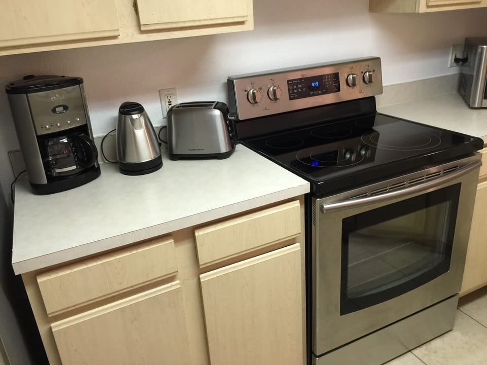 Toaster, Hot Water Kettle, Coffee Maker, Oven