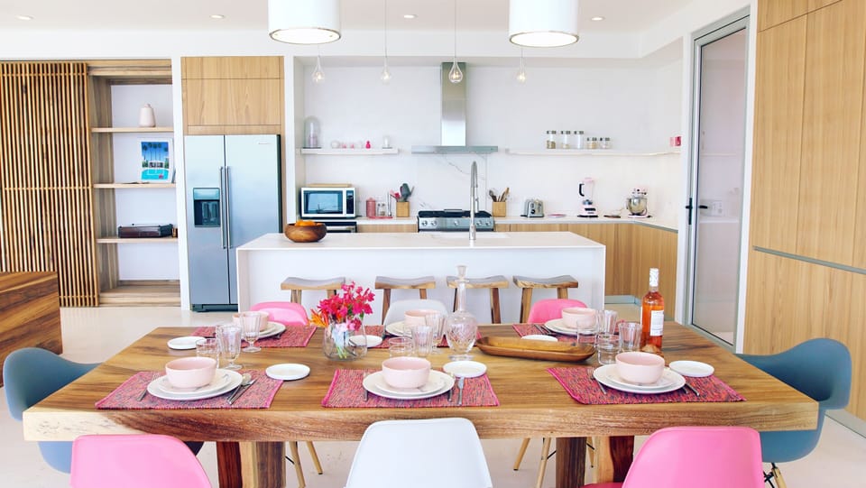 Villa Fugata Kitchen and dinner table