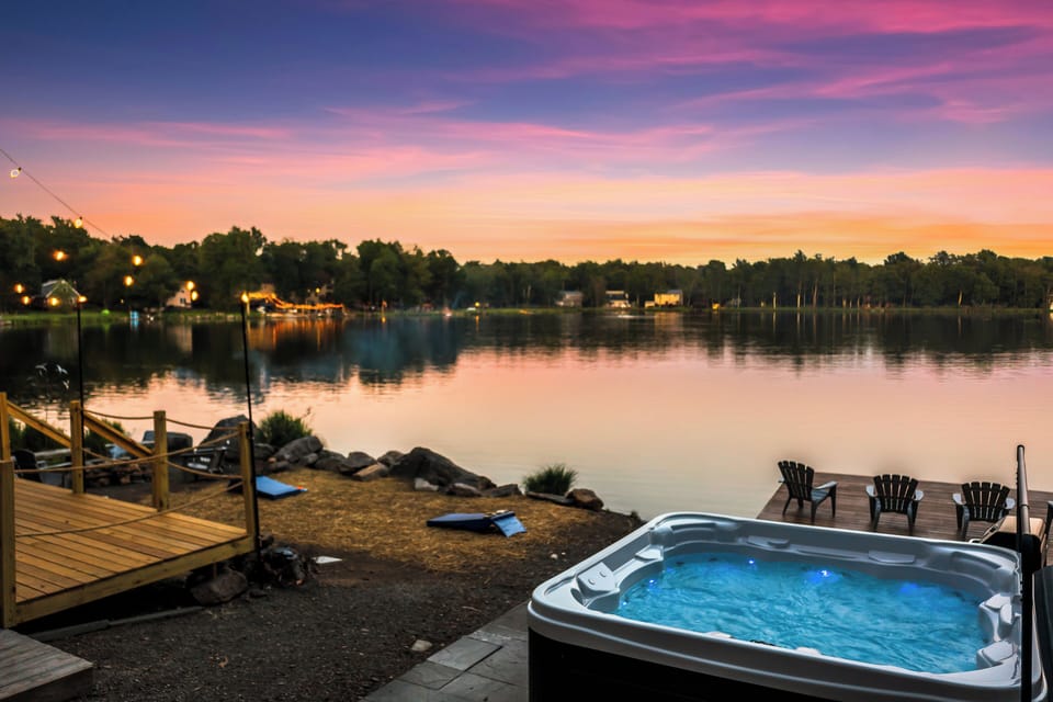 Our 6 person hot tub with that view is delightful!