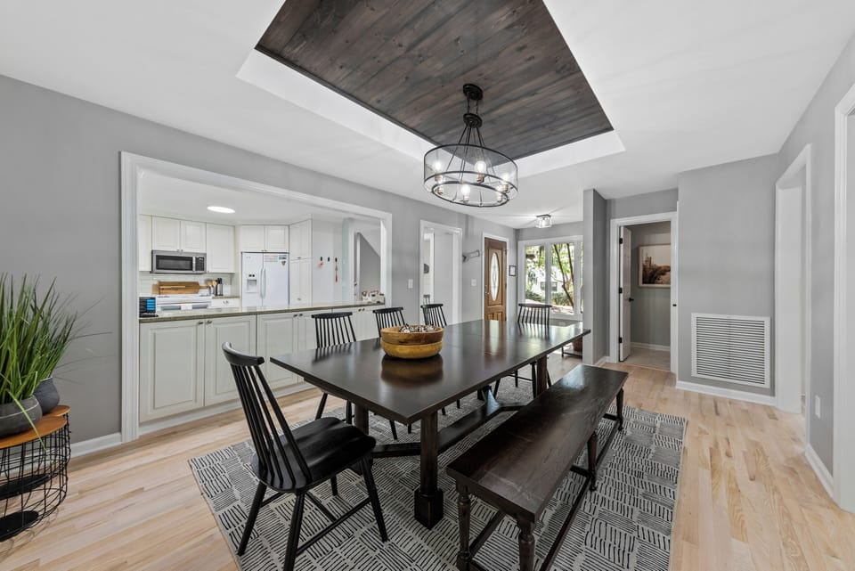 The pass through into the kitchen