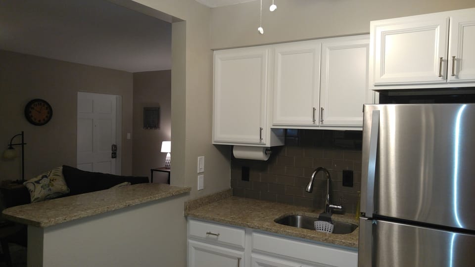 kitchen with breakfast bar