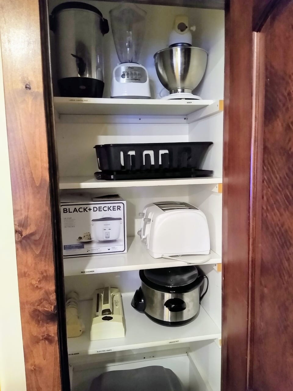 Lots of appliances included, and plenty of room for your groceries!