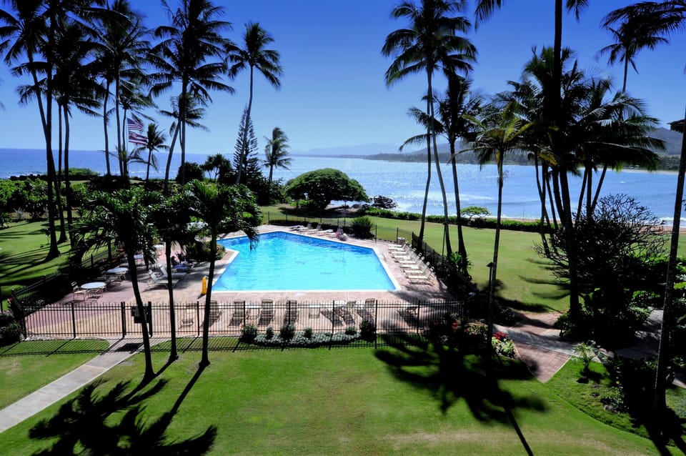Beautiful private heated swimming pool