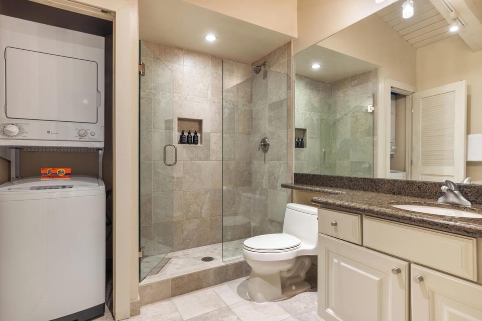 Primary Bathroom with Laundry